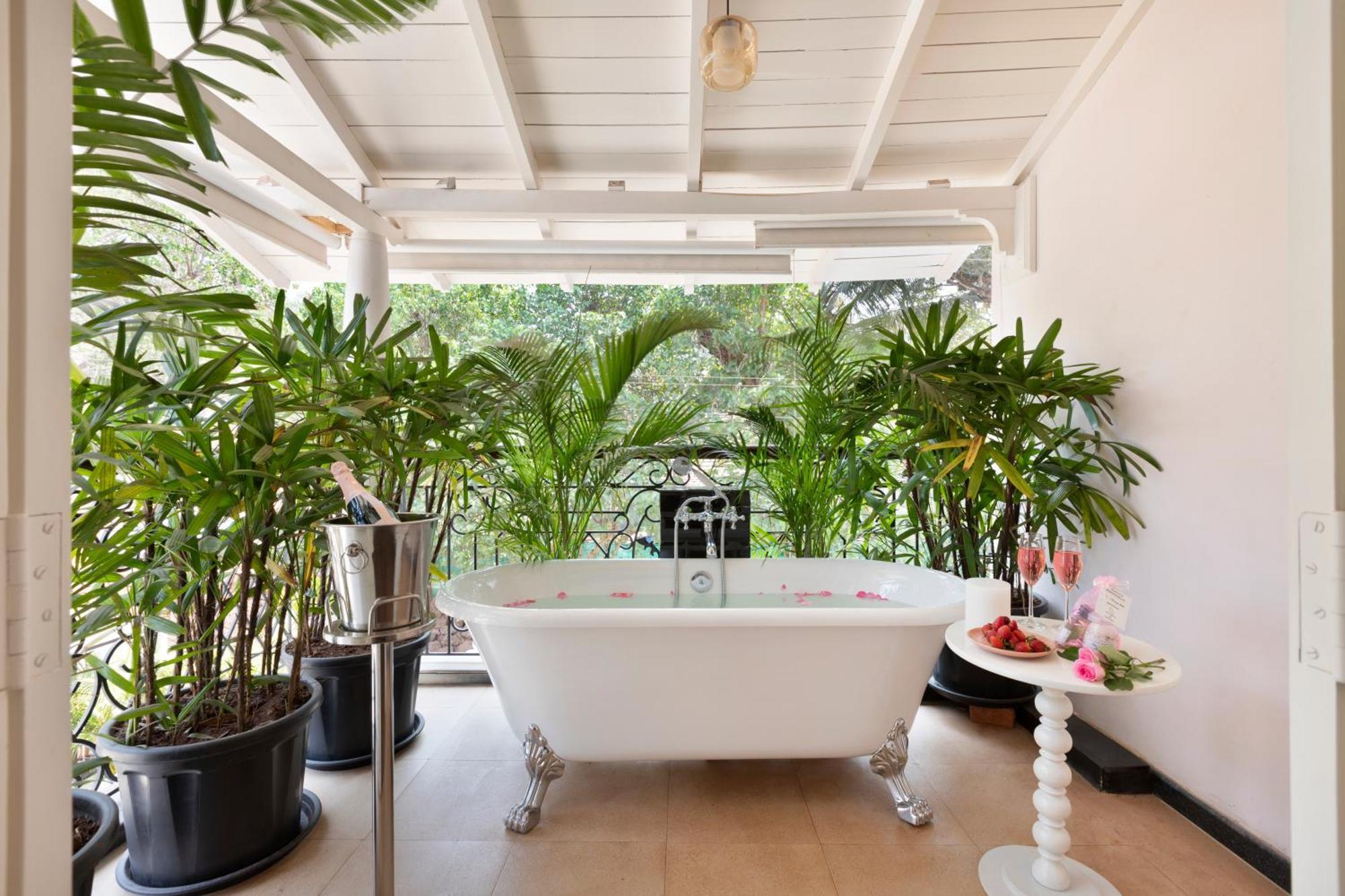 Mademoiselle Boutique Resort And Cafe Vagator Extérieur photo